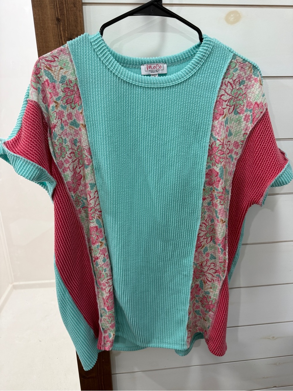 Mint & Pink Floral Panel Short Sleeve Knit Top